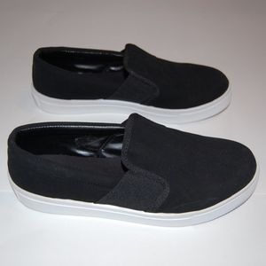 All Black Topshop Sneakers SIZE 6.5